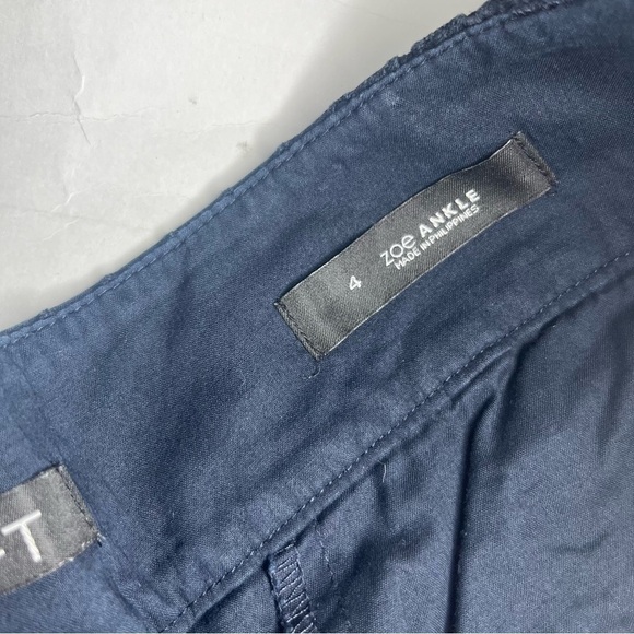 𝅺LOFT Zoe Ankle Navy Blue Eyelet Pants Size 4 - Picture 4 of 11